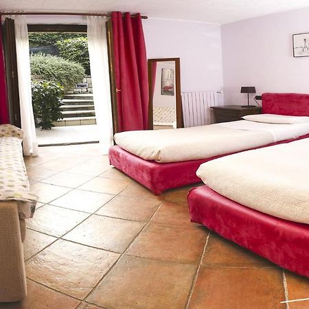 Bed and Breakfast La Folaga Гавирате Экстерьер фото
