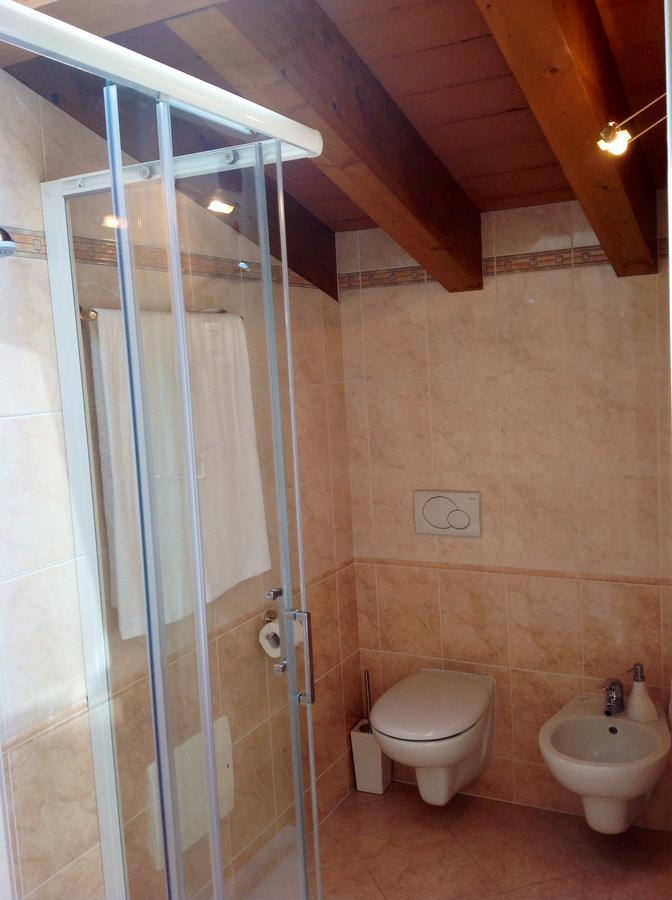 Bed and Breakfast La Folaga Гавирате Экстерьер фото