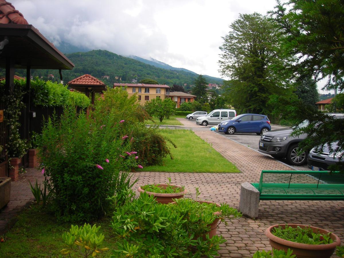 Bed and Breakfast La Folaga Гавирате Экстерьер фото