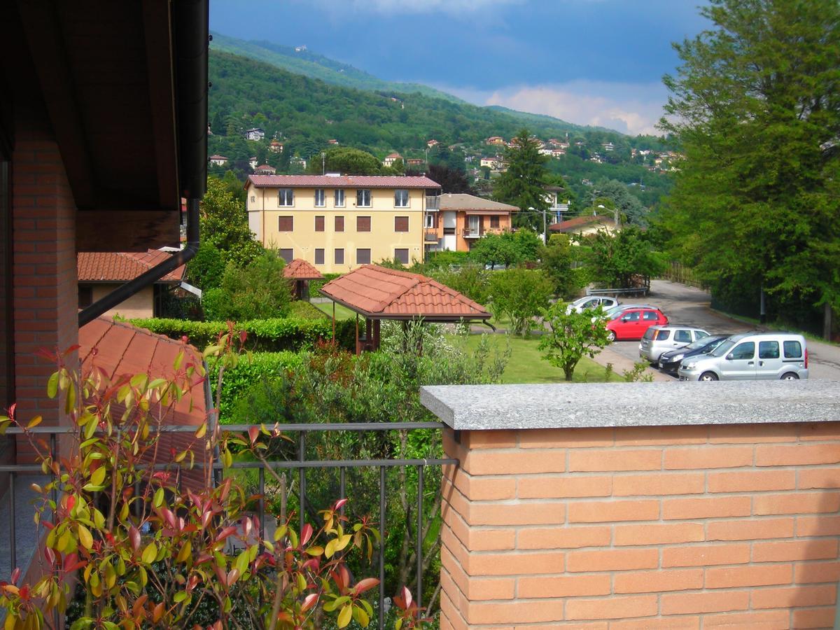 Bed and Breakfast La Folaga Гавирате Экстерьер фото